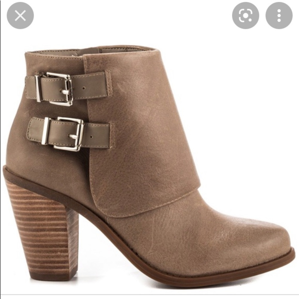 🌟Jessica Simpson Cainn Taupe Booties🌟